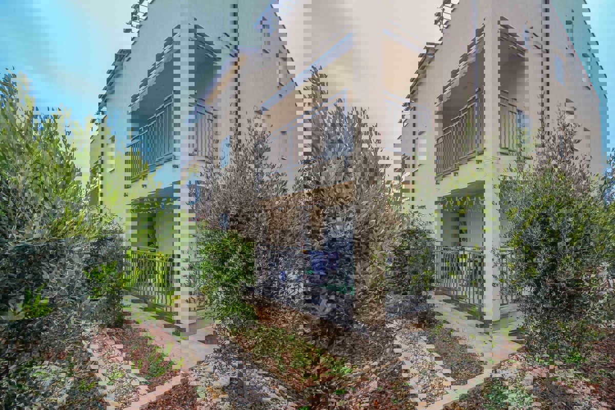 POREČ- Apartment, 2 bedrooms with garden