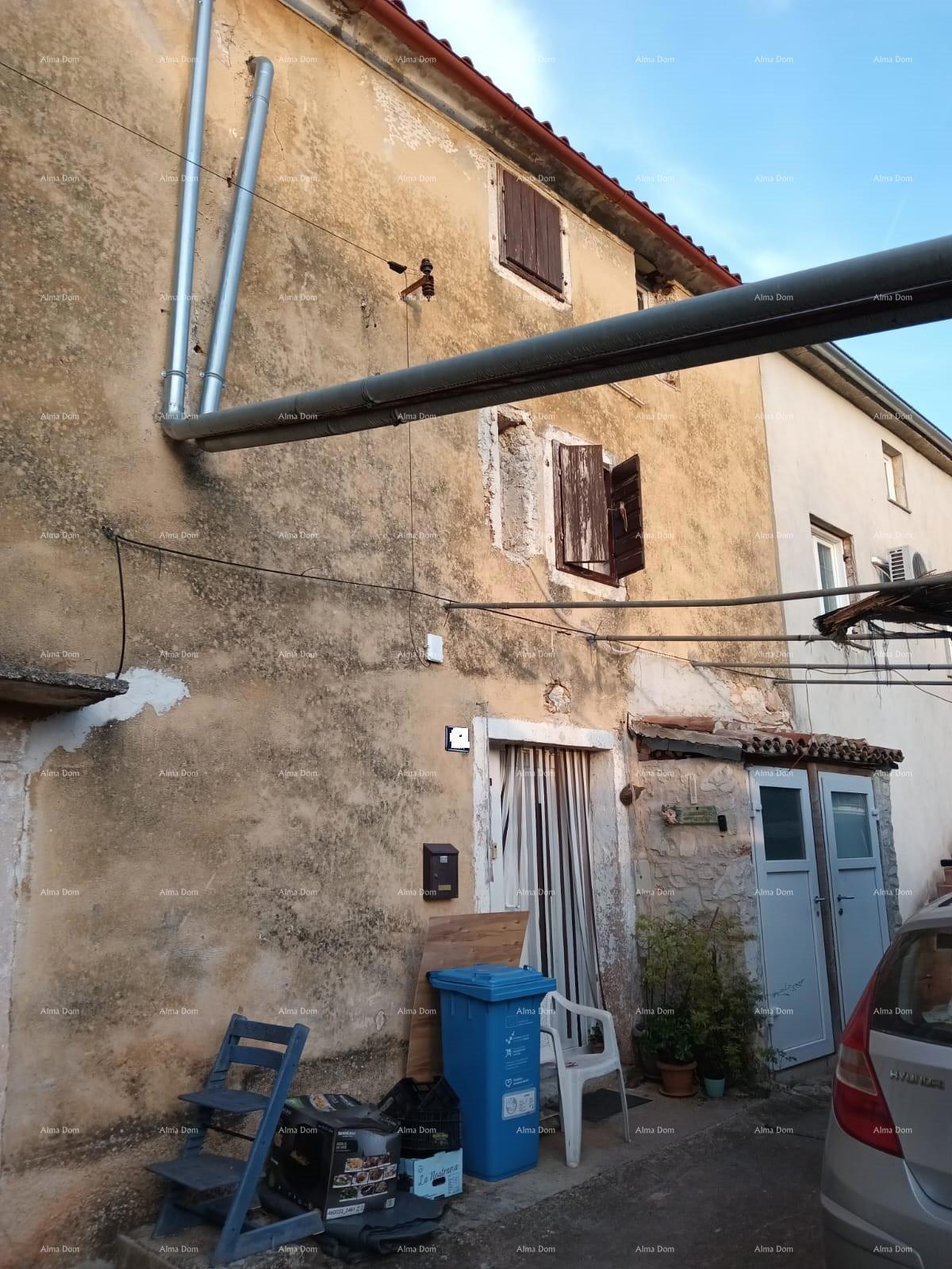 A house in row for sale, near Poreč