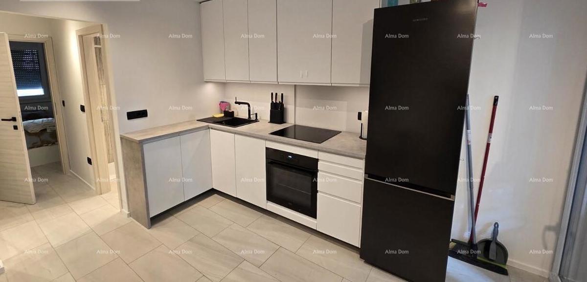 Novigrad! Mareda, prelepo stanovanje!