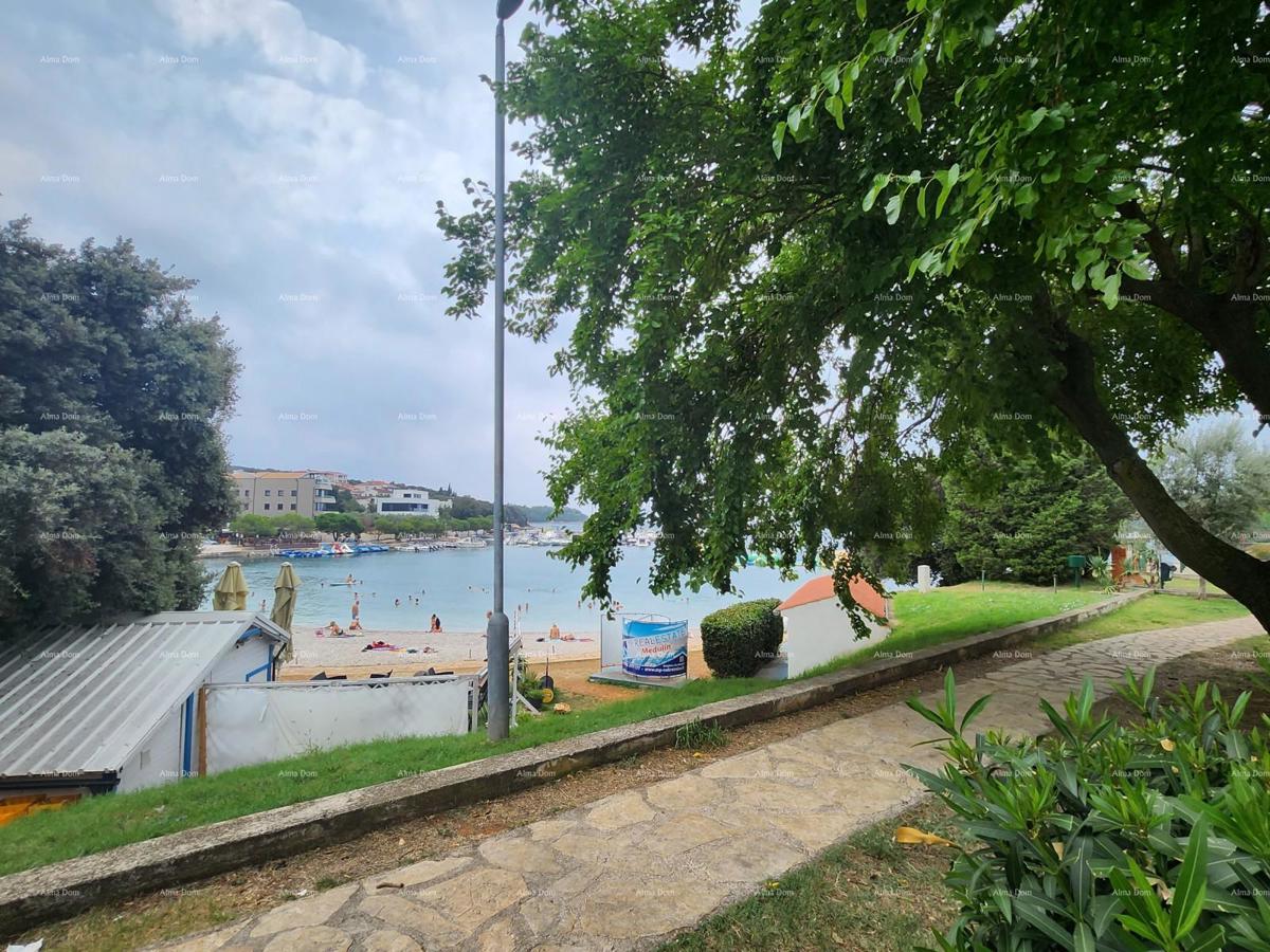 Pješčana uvala, prvi red do mora. Apartman sa pogledom na more.