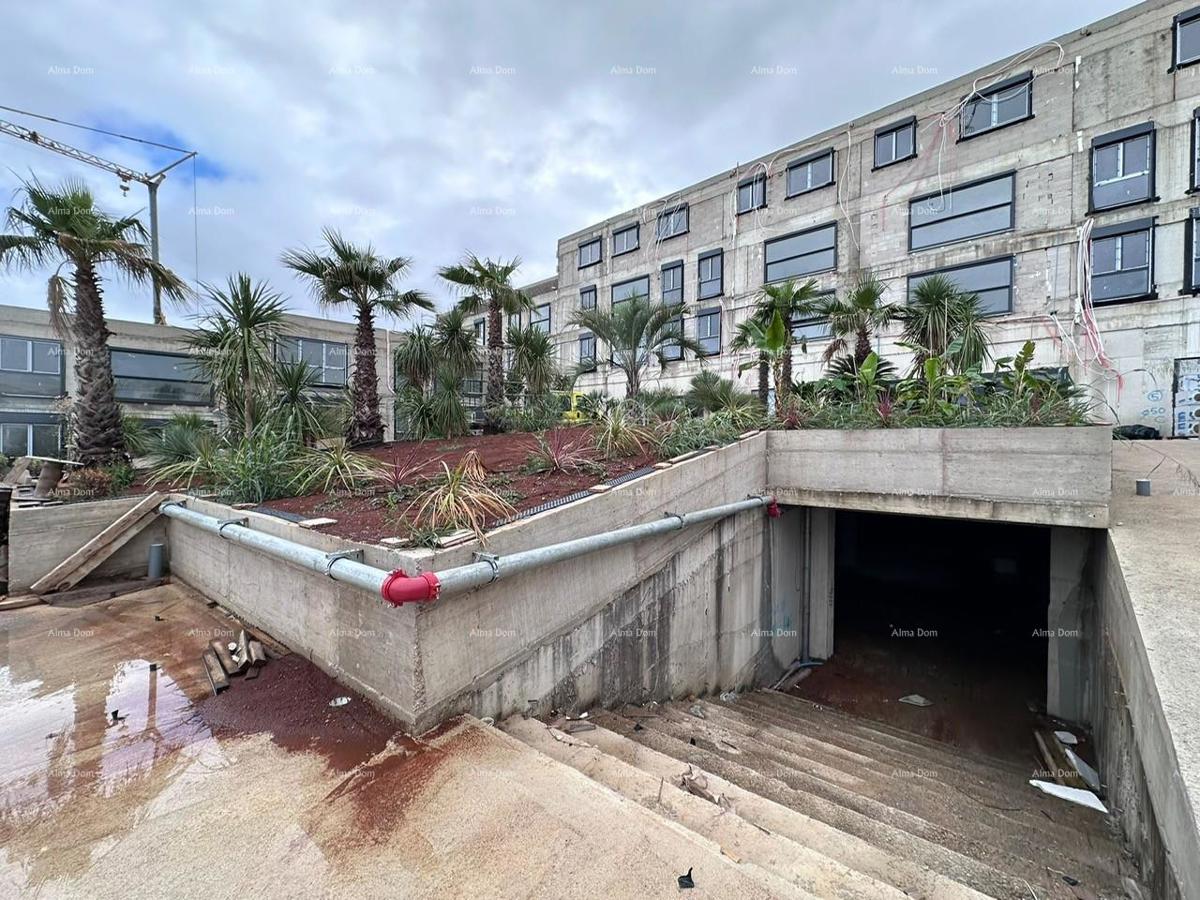 Apartments for sale in a new commercial and residential project, Poreč