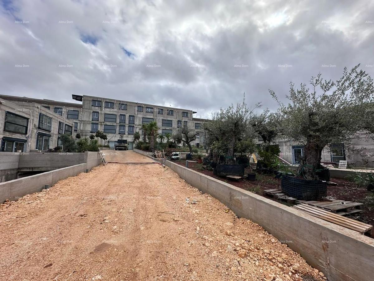 Apartments for sale in a new business-residential project, Poreč, C302-building C
