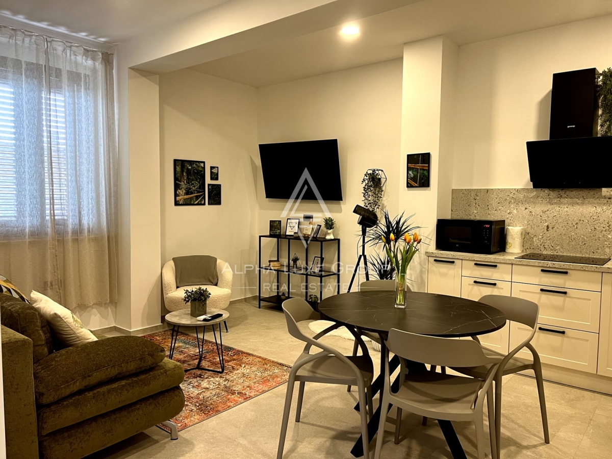 THREE-ROOM APARTMENT 1 KM FROM THE SEA, POREČ