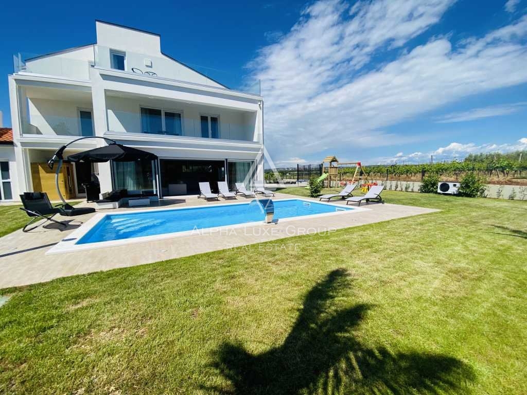 Prekrasna moderna vila s bazenom, Istra, Poreč