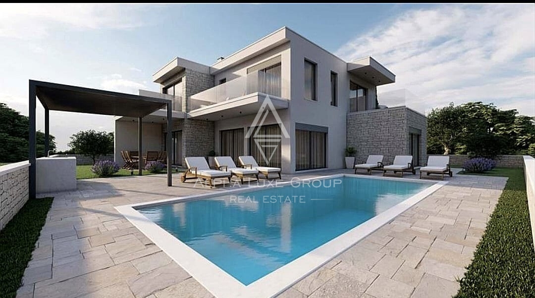 Suvremena vila u blizini Poreča, Smještena u srcu Rošinija