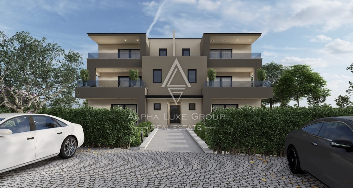 Istra, Poreč - Trosobni apartman s nevjerojatnim pogledom na more na prodaju
