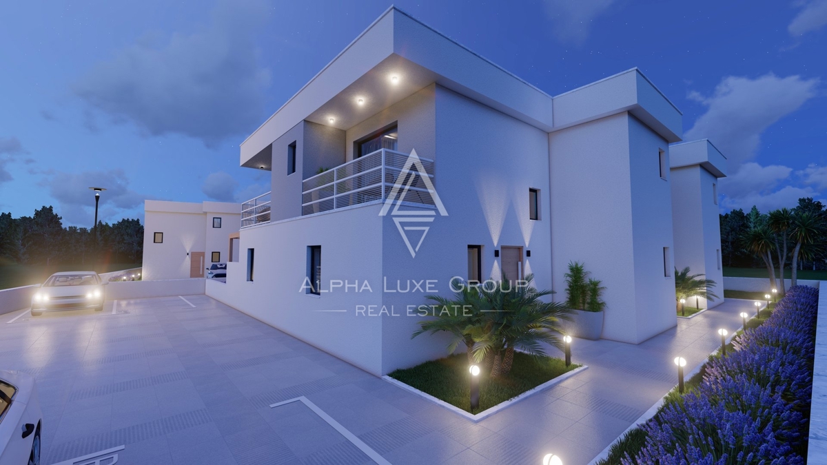 Poreč - Nova kuća u nizu s vrtom