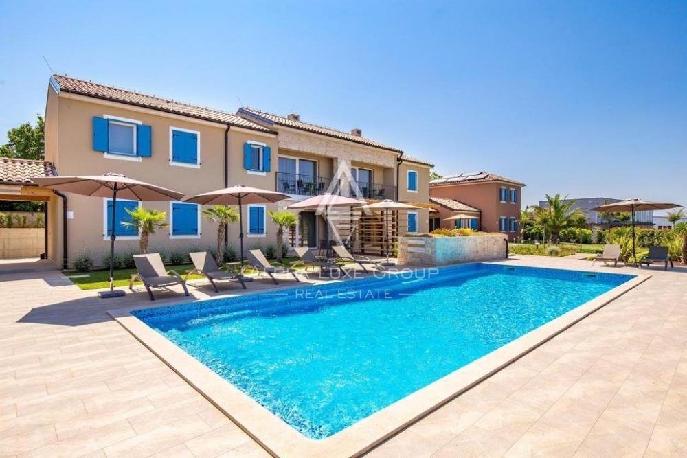 Fantastična vila s apartmanima s bazenom, Istra, Poreč
