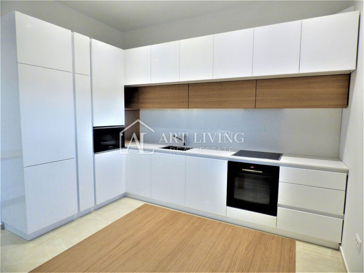 Poreč-okolica, atraktivno dvosobno stanovanje v 1. nadstropju