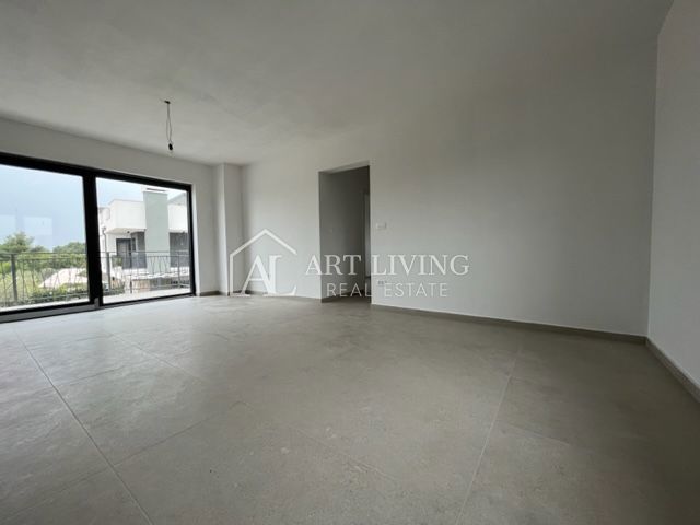 Poreč - okolica, atraktivno stanovanje v 1. nadstropju s strešno teraso 90 m2 s pogledom na morje