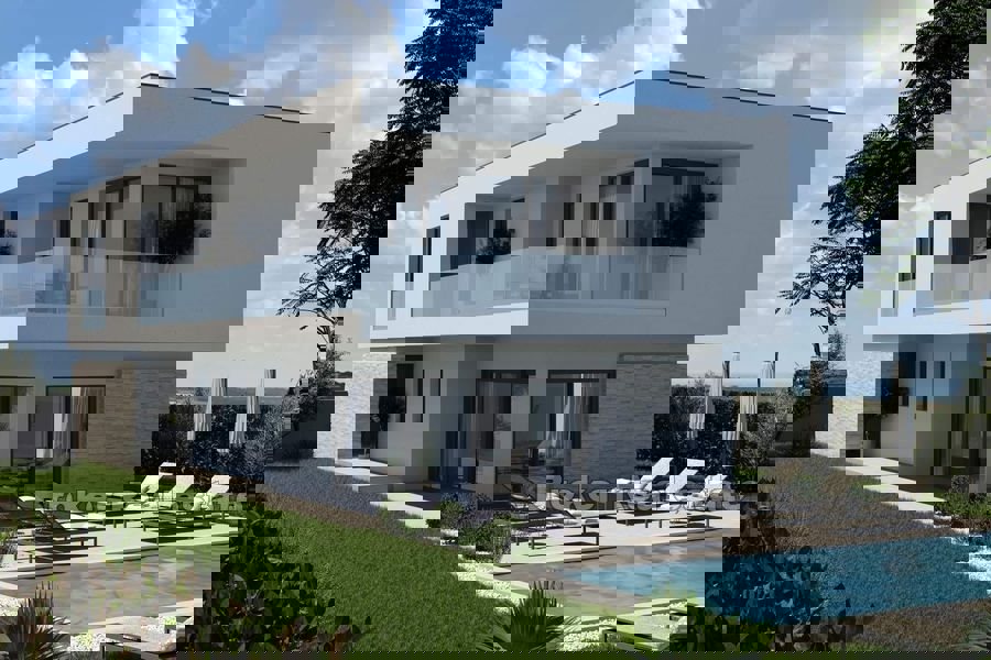 Moderna kuća s bazenom