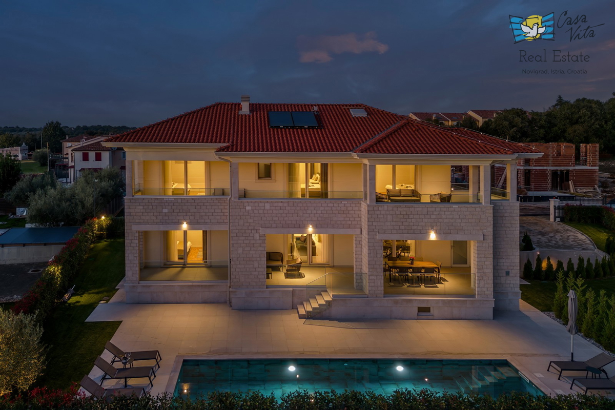 ISTRA ,POREČ - Luksuzna vila sa bazenom i garažom 1km od mora!