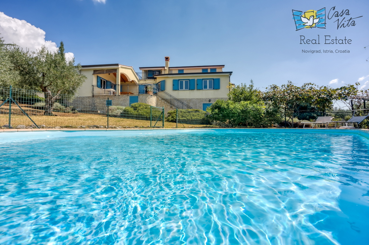 Freistehendes Haus in Kaštelir mit wunderschönem Blick auf das Meer!