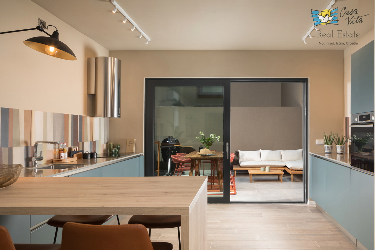 Voll ausgestattetes und bezugsfertiges Haus in Poreč!