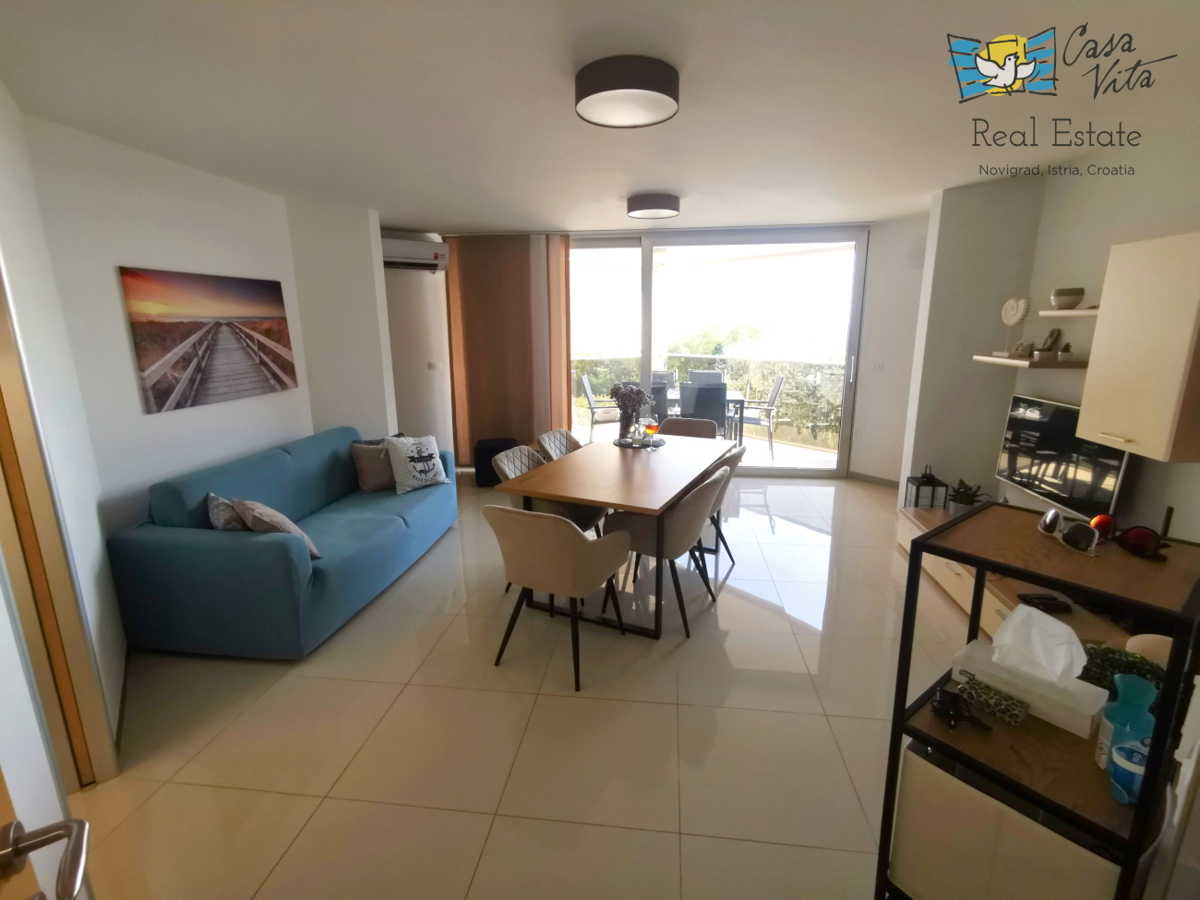 Stan u Novigradu sa garažom -1000m od mora!