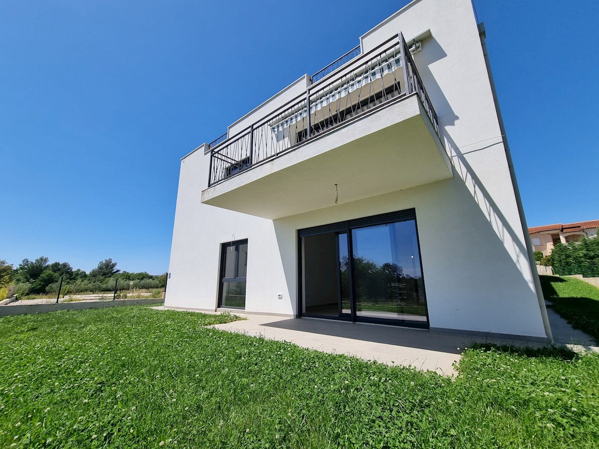 Dreizimmerwohnung mit Garten in toller Lage! ID 2183