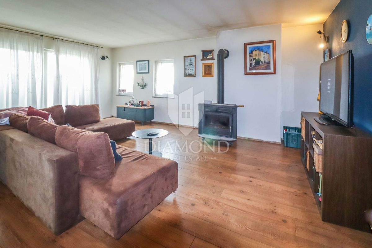 Poreč, stanovanje s pogledom na morje!