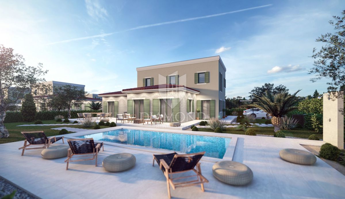 Poreč, impozantna vila sa bazenom u mirnom mjestu!