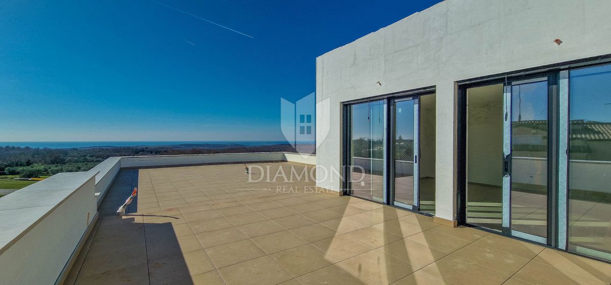 Novigrad, okolica. Penthouse sa panoramskim pogledom na more!