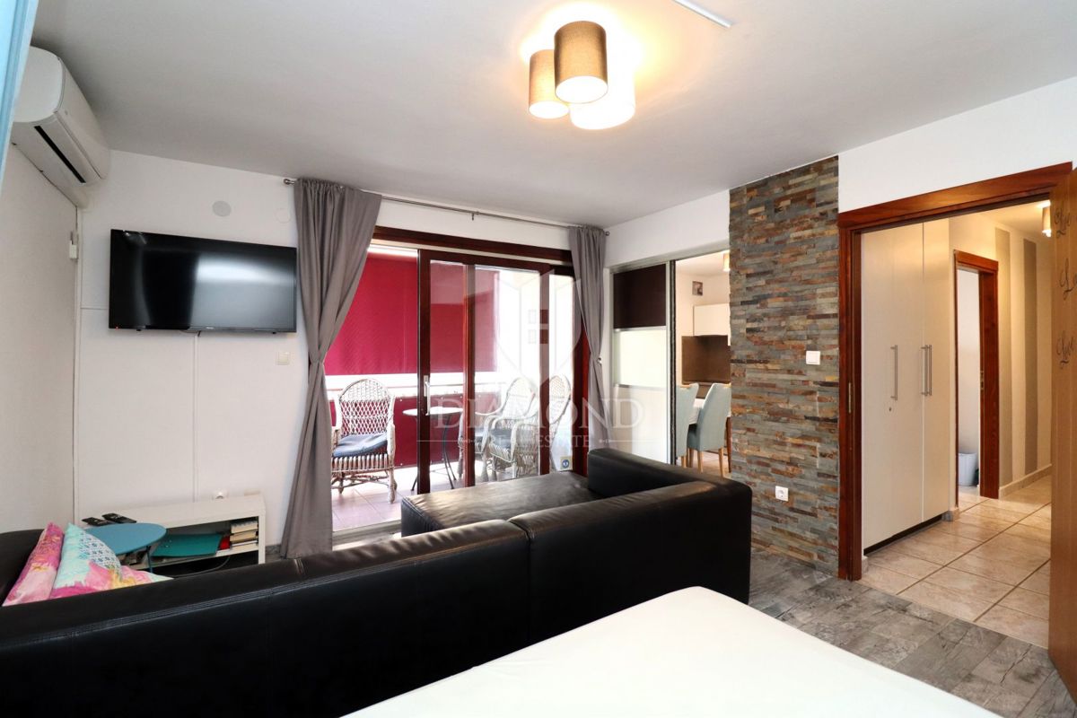  Poreč, stanovanje na izjemni lokaciji, 500 m od plaže!