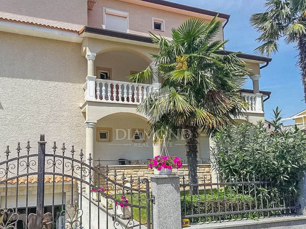 Poreč, stanovanjska hiša v centru mesta!