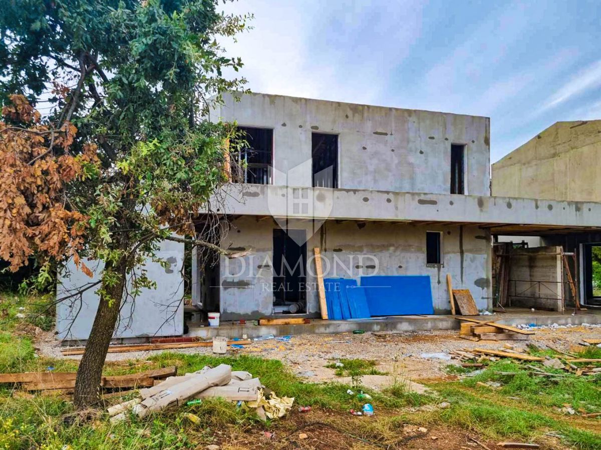 Poreč, okolica, fantastična hiša z bazenom!