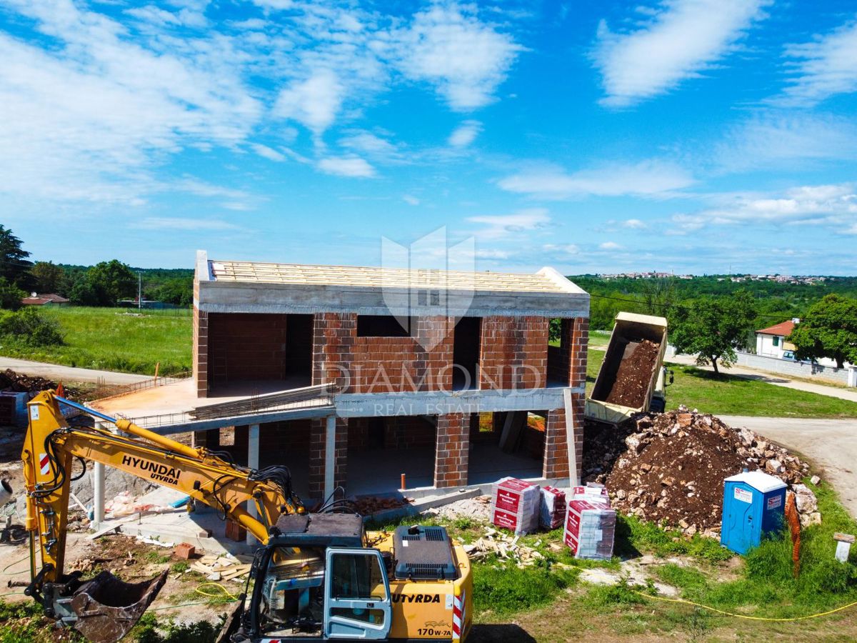 Poreč, okolica, lepa hiša z bazenom na mirnem mestu