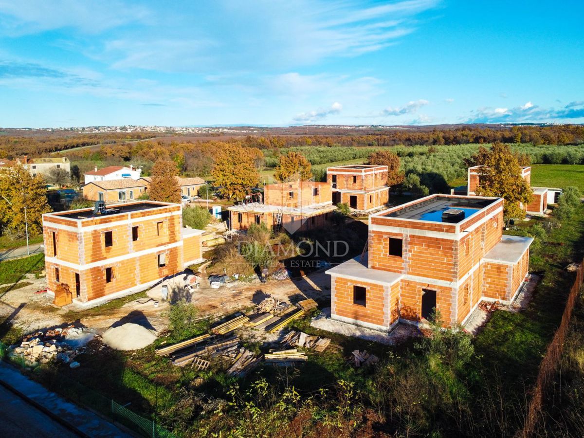 Poreč, luksuzna vila sa bazenom na atraktivnom mjestu!