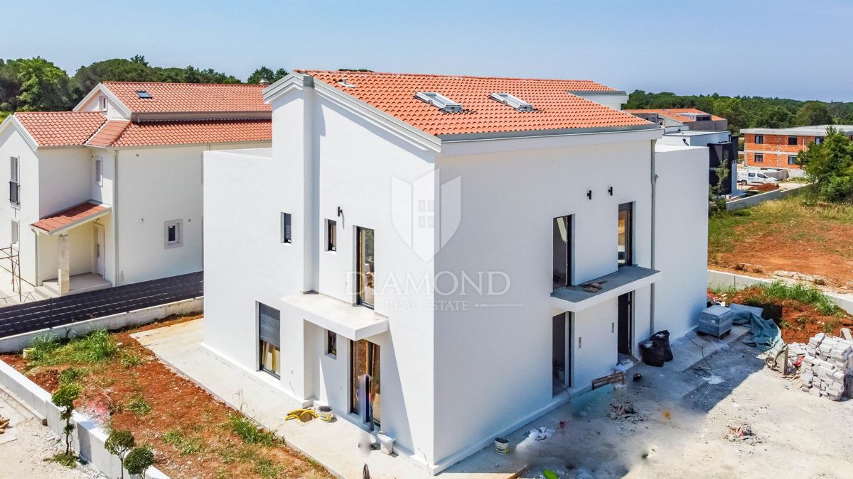 Poreč, odličen duplex po sistemu pametne hiše!