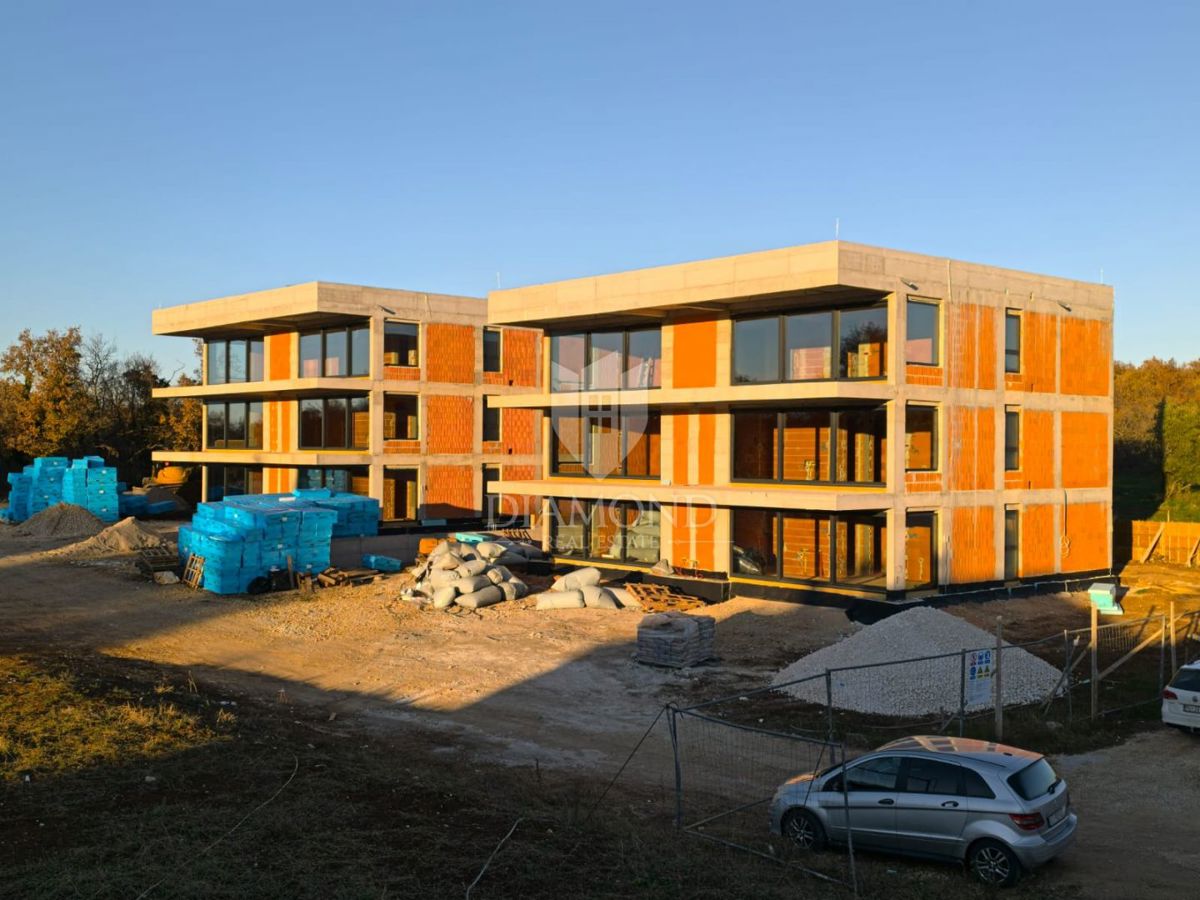 Poreč, modern new building near the city center!