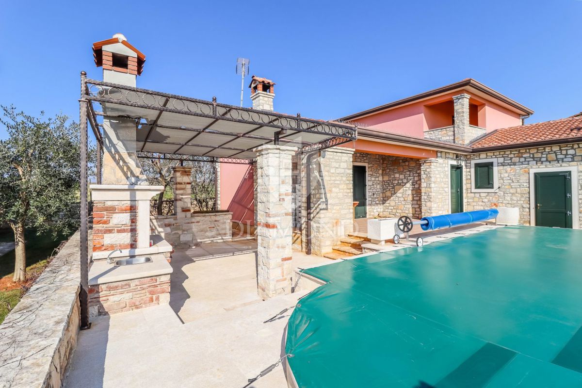 Poreč, kamnita hiša samostojna hiša