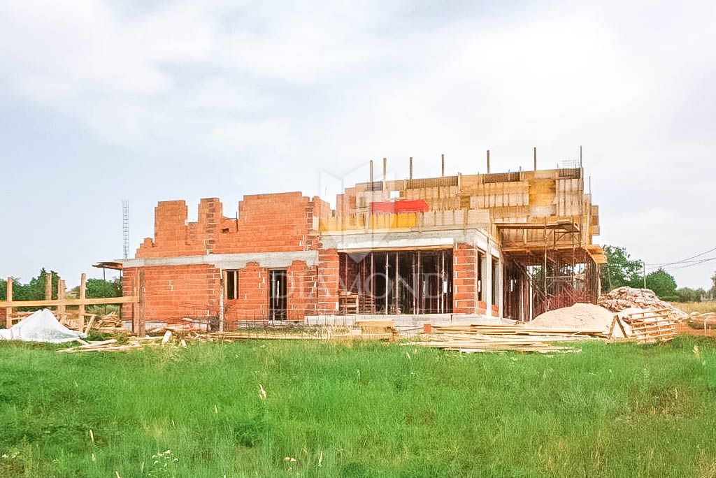 Poreč, okolica, luksuzna hiša v gradnji