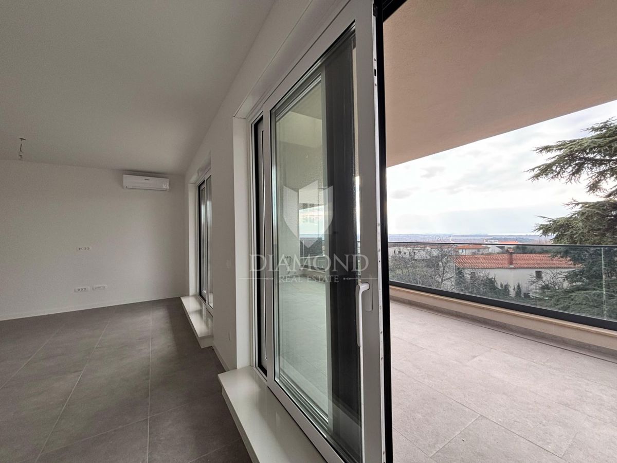 Poreč, okolica, ekskluzivan dvoetažni stan sa pogledom na more!!