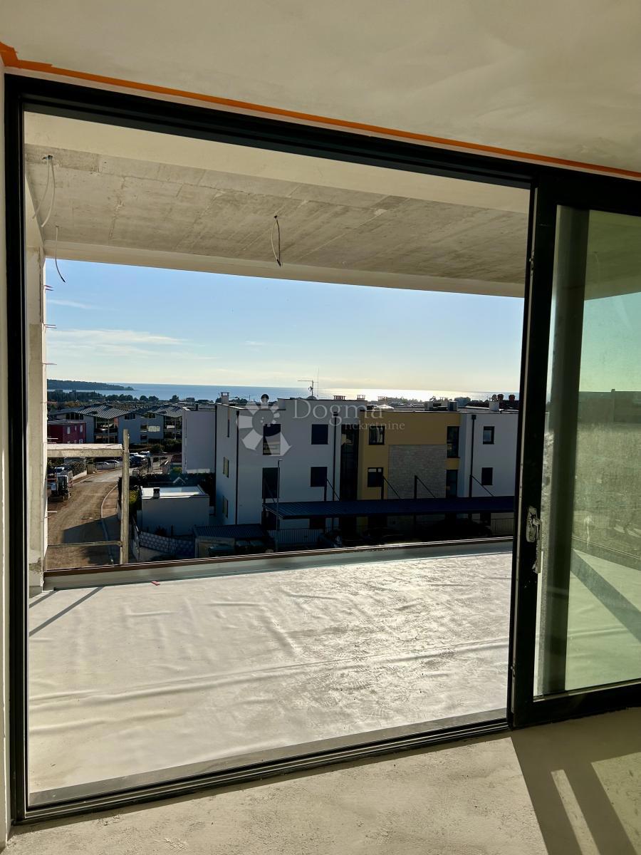 NAJPOŽELJNIJA NOVOGRADNJA U GRADU - STAN B-2-L, NA 2. KATU S POGLEDOM NA MORE