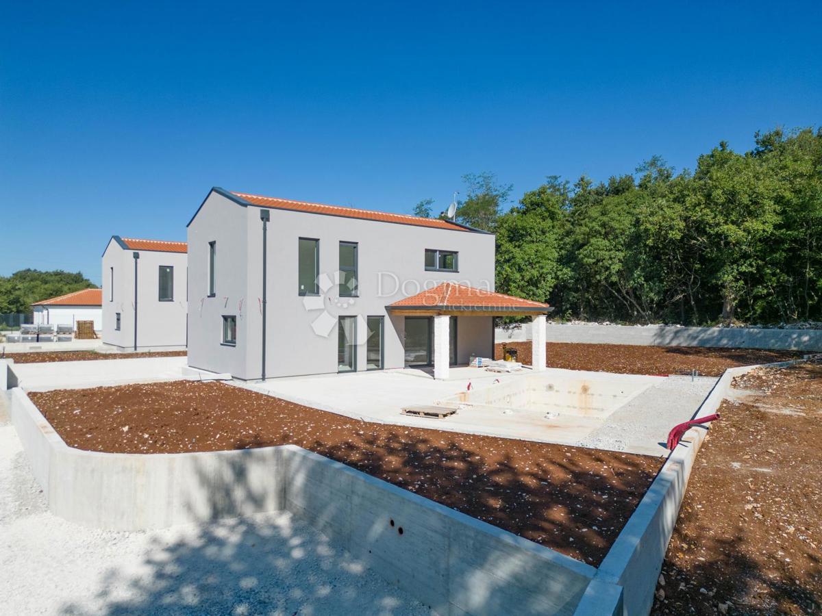 Poreč okolica - prekrasna kuća sa bazenom