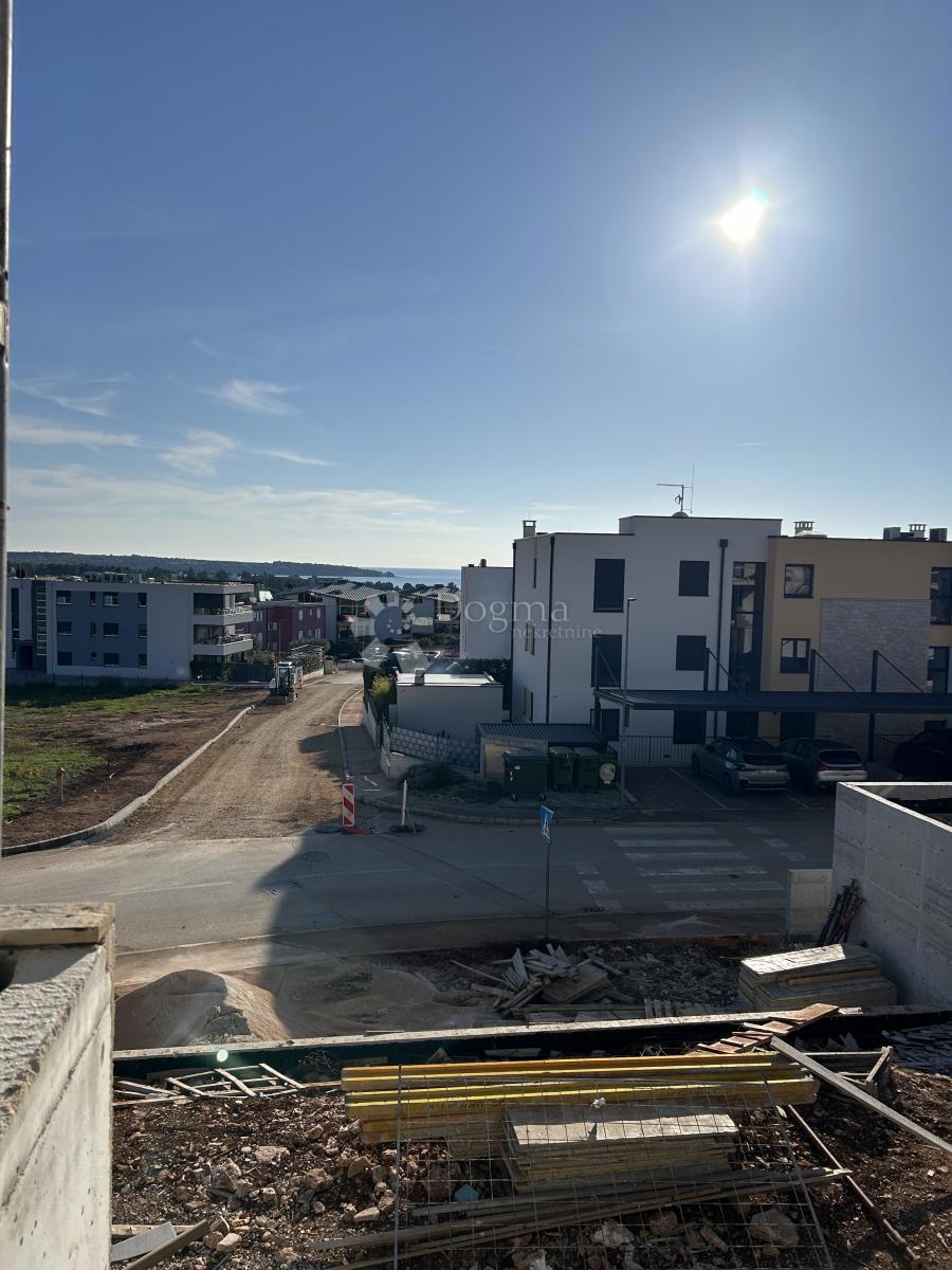  NAJPOŽELJNIJA NOVOGRADNJA U GRADU - STAN B-1-L, NA 1. KATU S POGLEDOM NA MORE