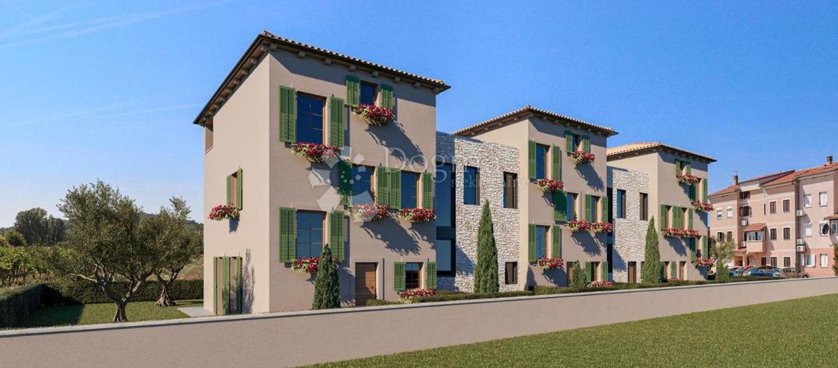 NOVOGRADNJA, KUĆA NEDALEKO CENTRA POREČA