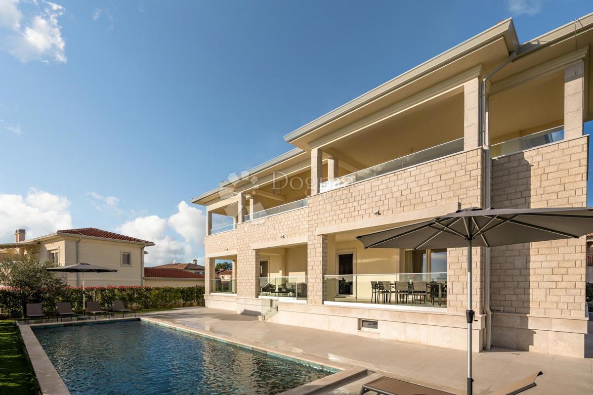 LUKSUZNA REZIDENCIJA 1,5 KM OD MORA