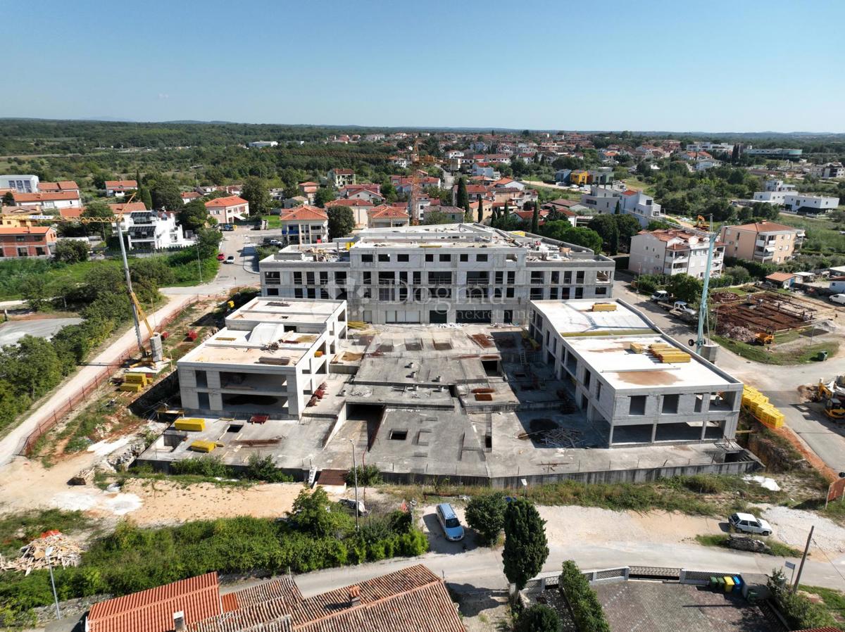 STAN U LUKSUZNOJ NOVOGRADNJI S TERASOM (C302)