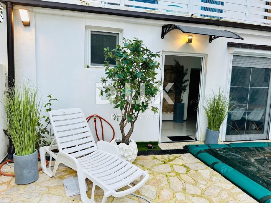 ISTRA, POREČ - Novoadaptirana kamena kuća s bazenom