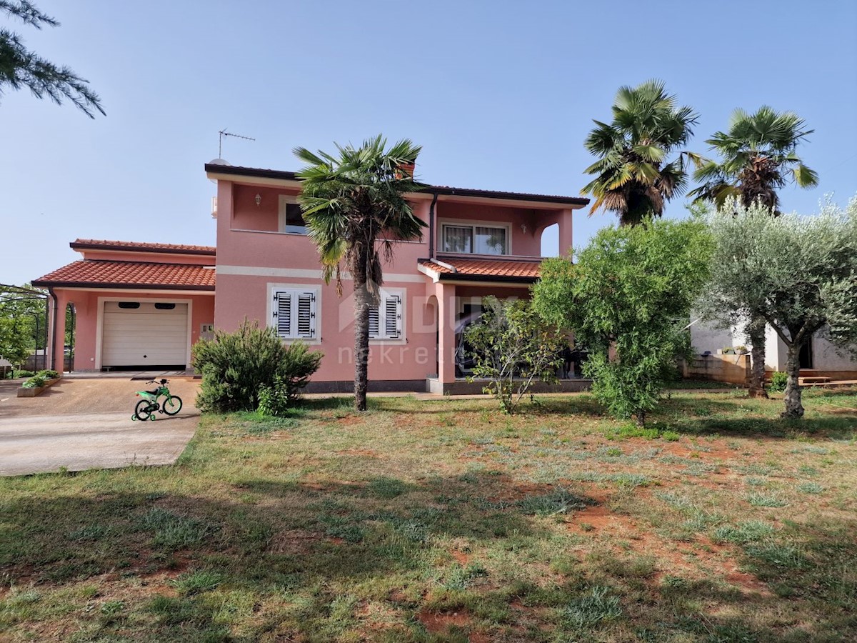ISTRIA, POREČ - Family house with garden