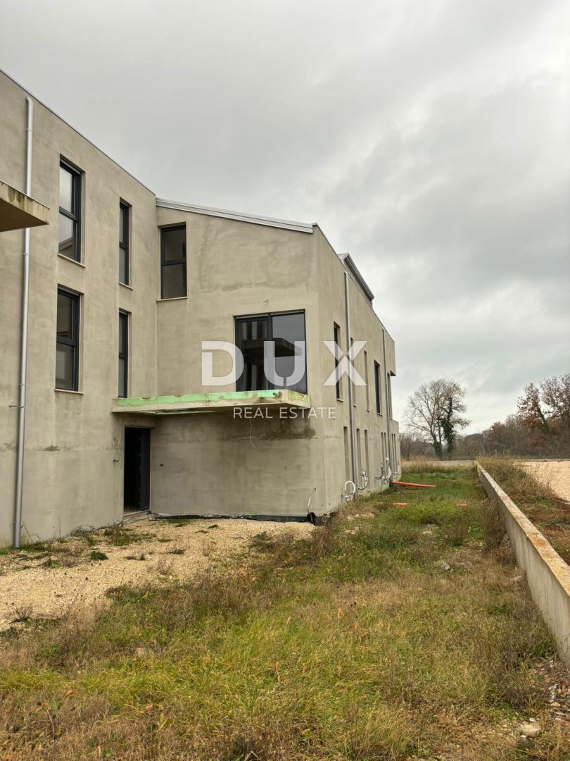 ISTRA, POREČ - Prostrani stan u novogradnji s fitness centrom!