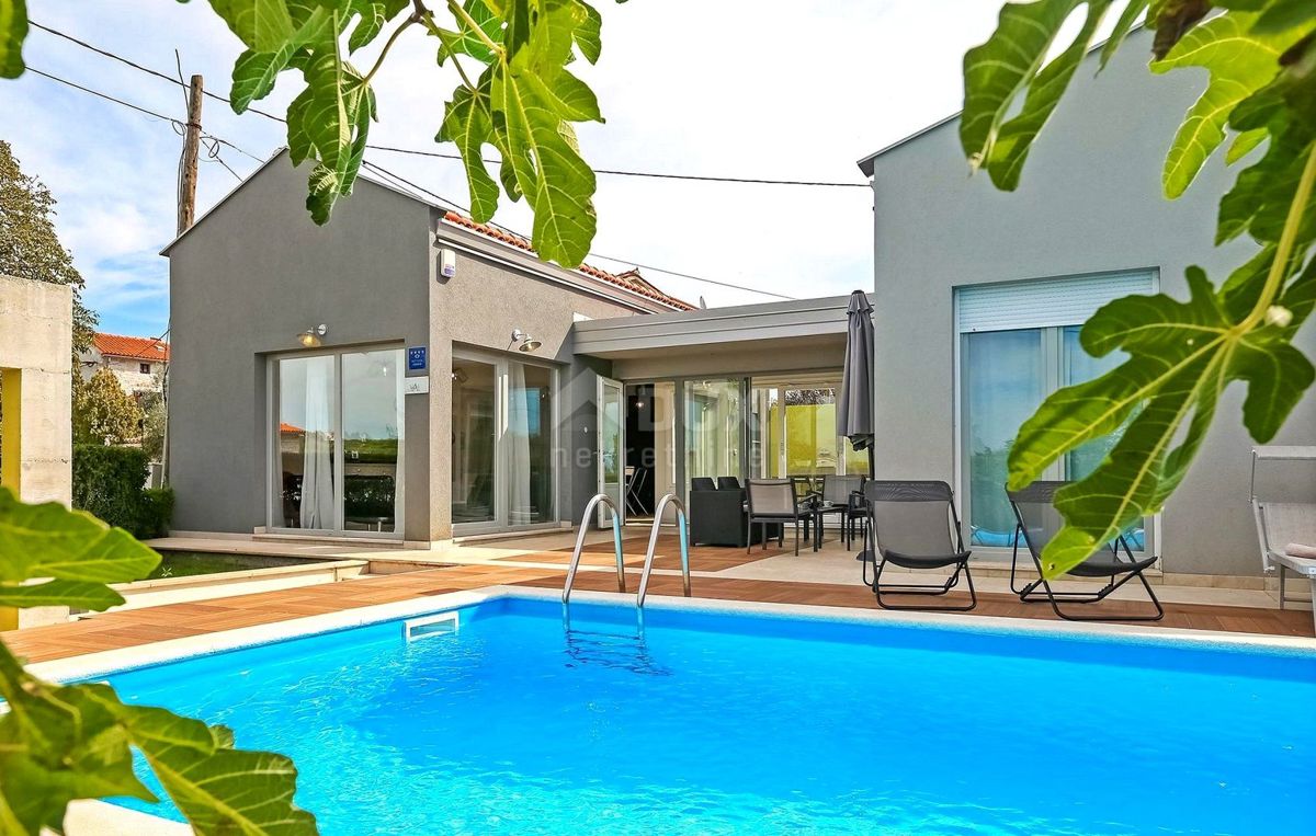 ISTRIEN, POREČ - Haus mit Pool