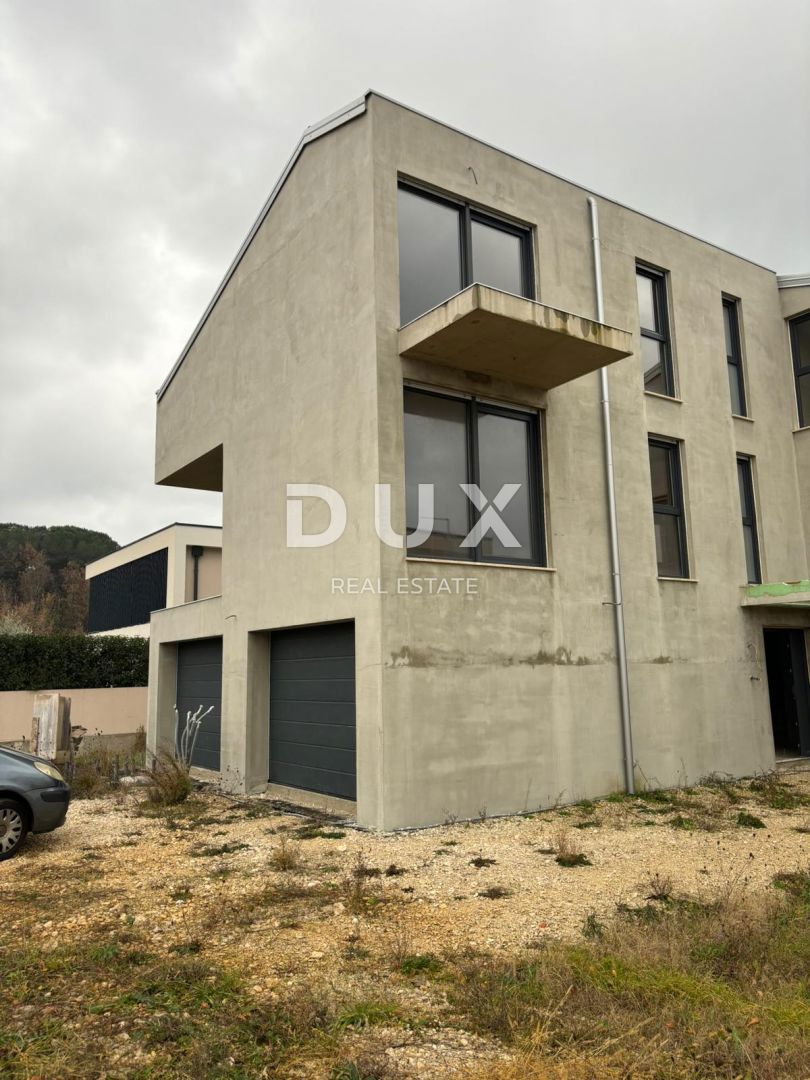 ISTRA, POREČ - Prostrani stan u novogradnji s fitness centrom!