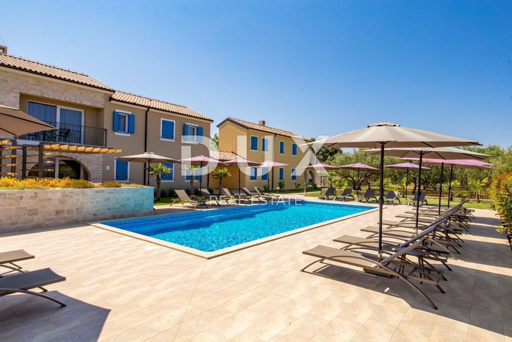 ISTRIA, POREČ - Apartment complex near the sea