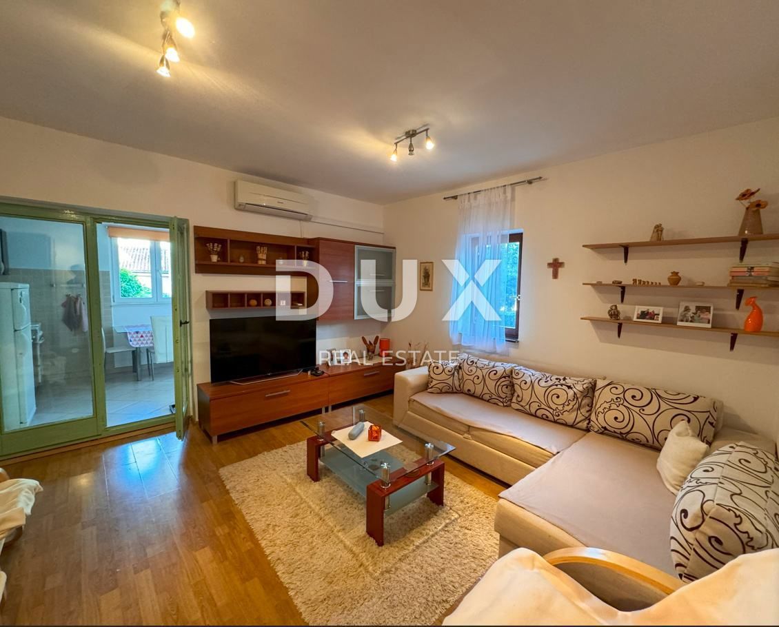 ISTRA, NOVIGRAD - Simpatičan stan 500m od mora