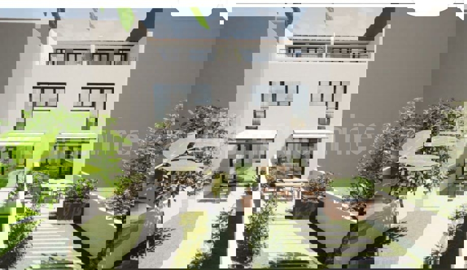 Prodaja Kuće u Nizu – Dvije Stambene Jedinice, Poreč