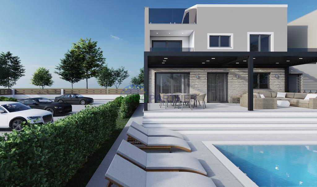 Moderna novogradnja sa četiri spavaće sobe u blizini Poreča