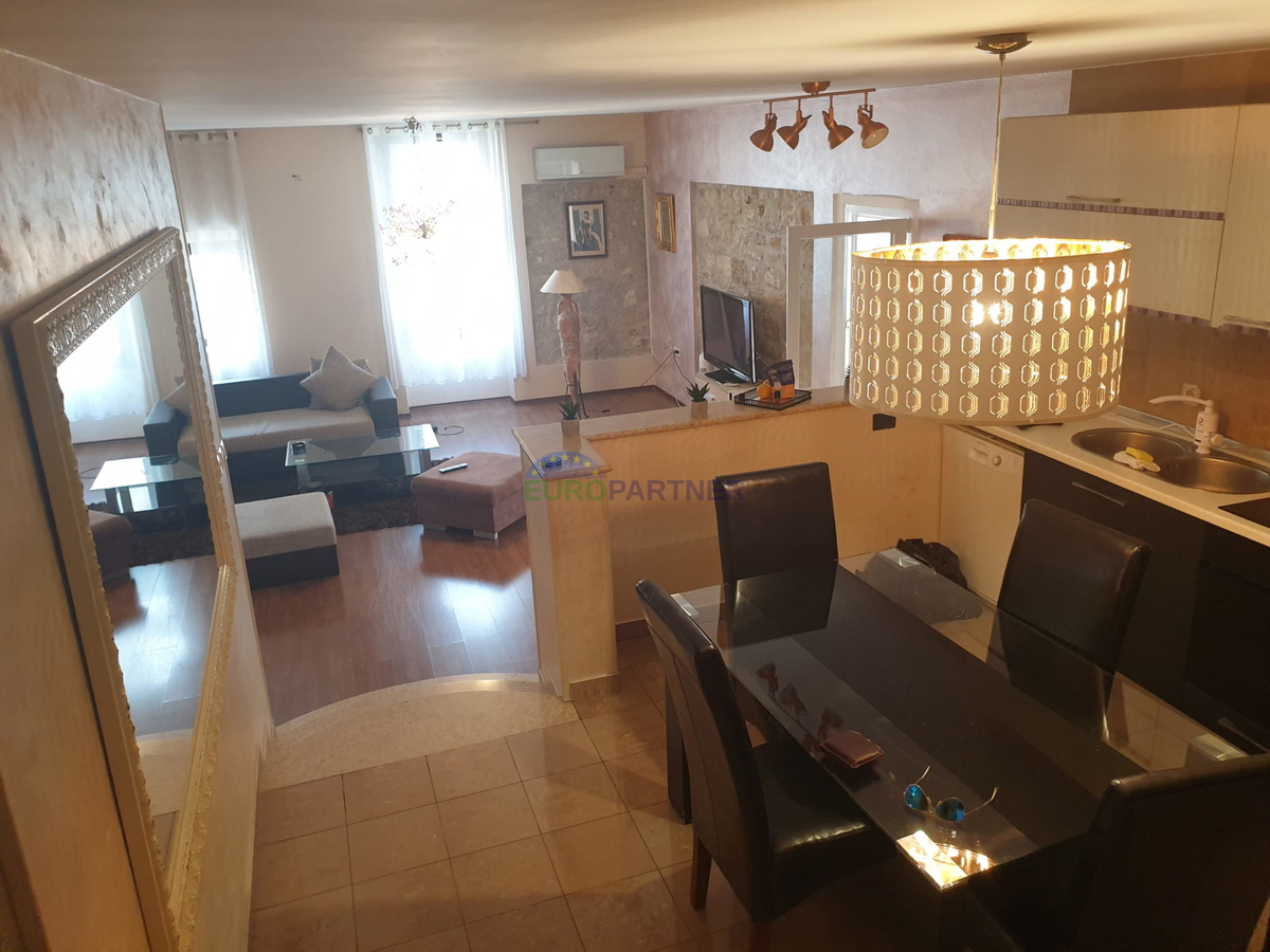 Istria, Poreč, furnished apartment in the city center