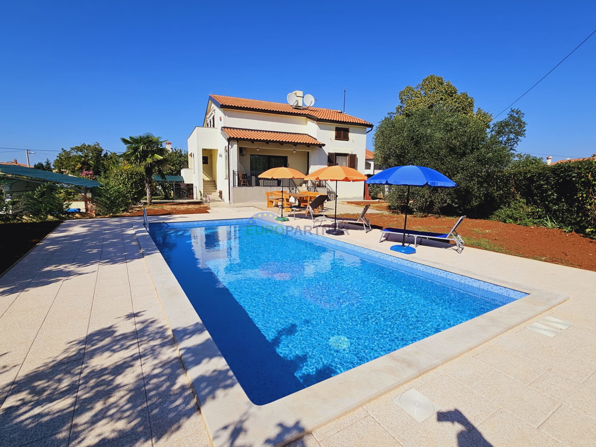 EXCLUSIVE - apartment house 5 km from Poreč, Istria